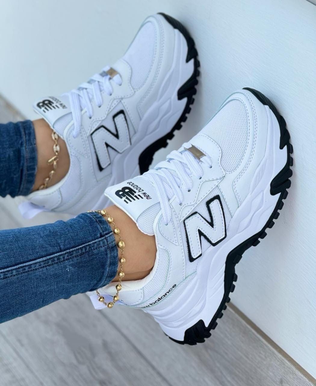 NEW BALANCE TRACTOR
