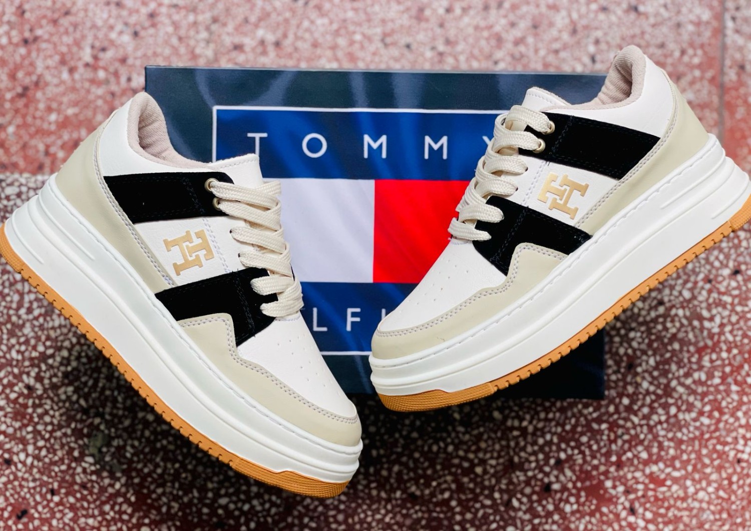 TOMMY MONEY